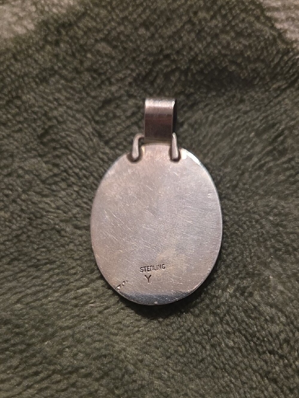 Sterling Silver Mother-of-Pearl Oval Pendant - White - Picture 2 of 4